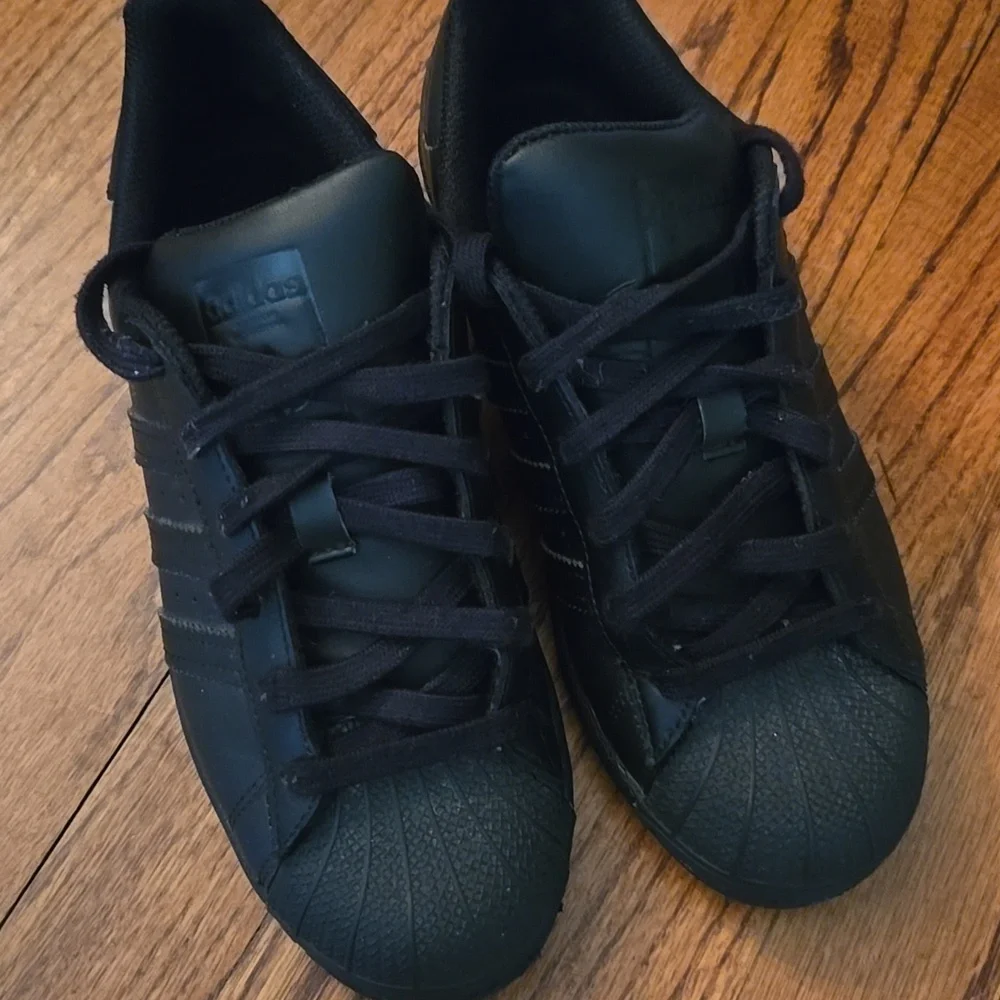 Adidas Black on Black Superstar Big Kids 5.5 (Women's 7.5) Sneakers